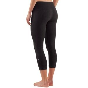 Lululemon Ebb And Flow Crop II
Deep Coal size 4